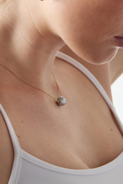 Floating Pearl Necklace 